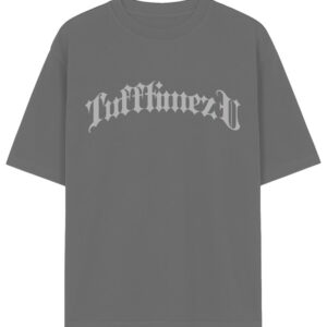 Villainova Tee